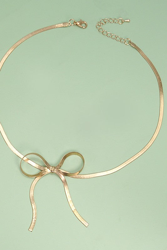 Snake Bow Chain Necklace