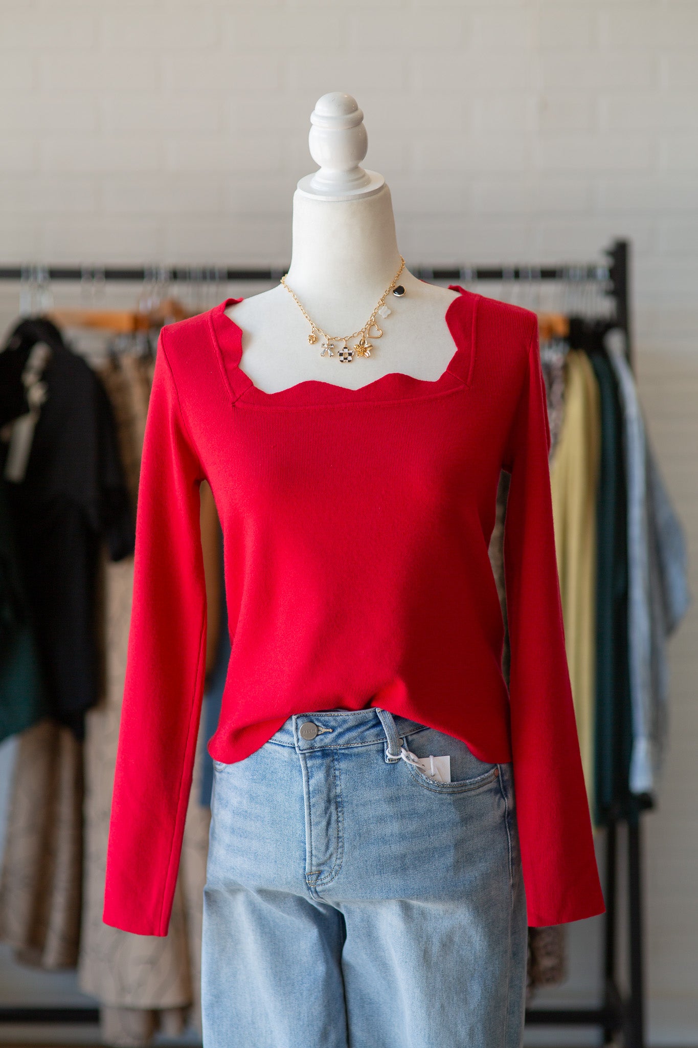 Red/Camel Scalloped Top