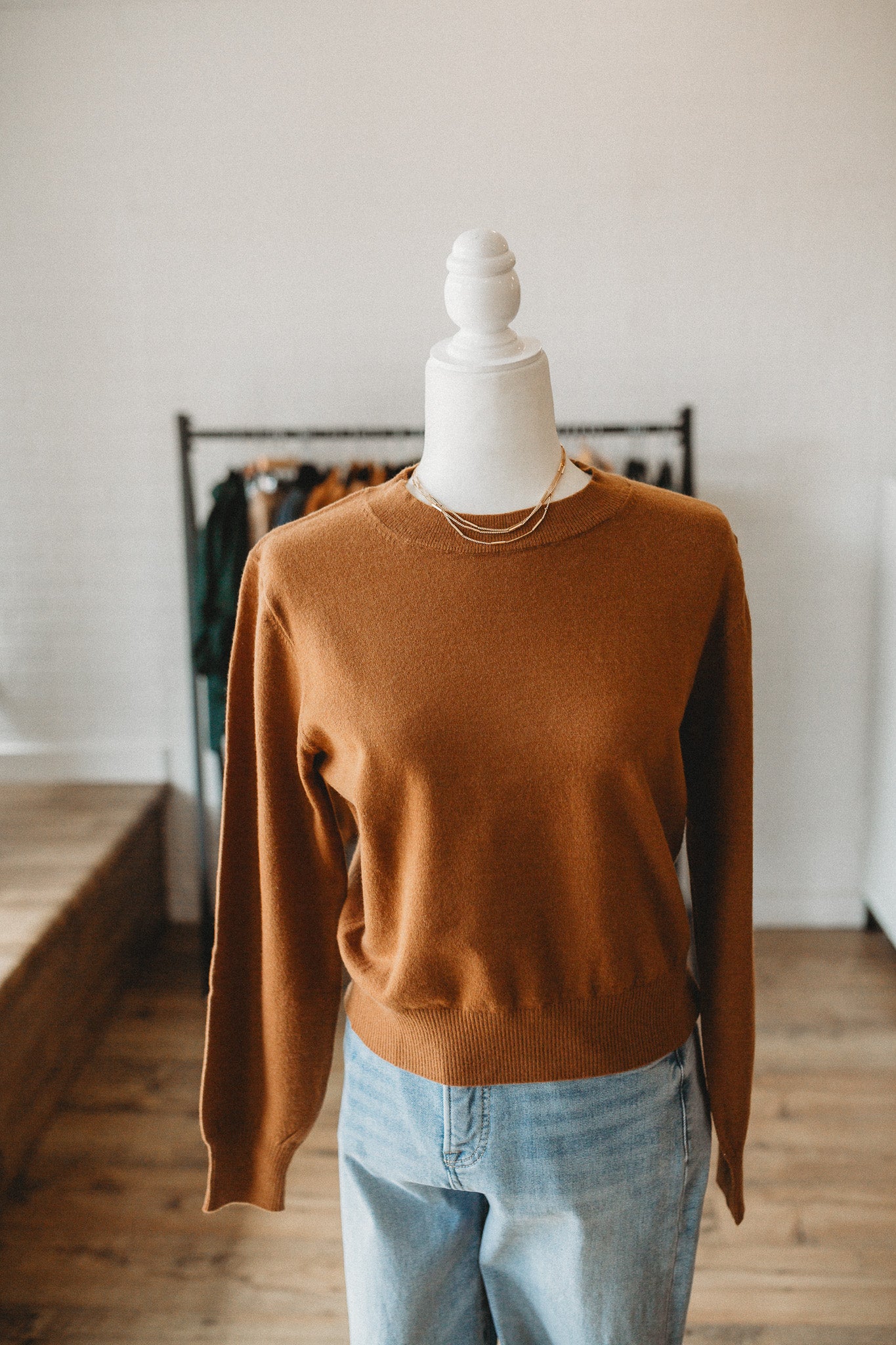 Crew Neck Pullover Caramel/Ivory