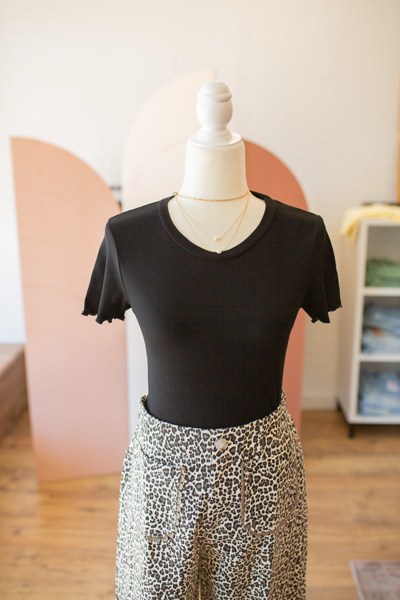 Punch/Black Lettuce Trim Top