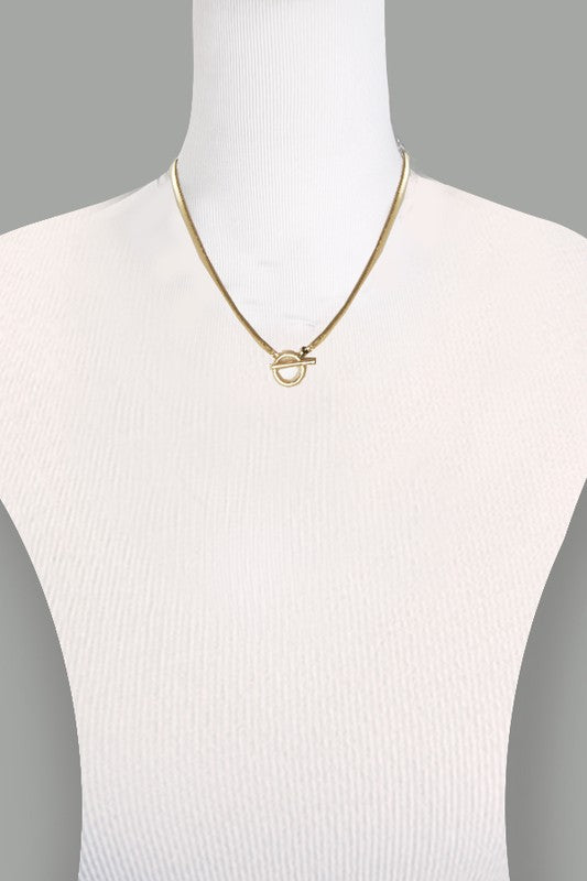Snake Chain Toggle Necklacee