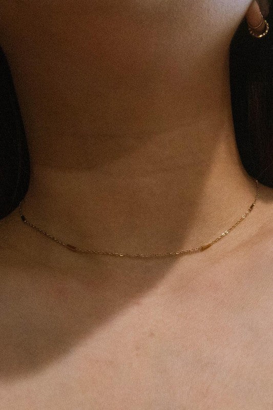 A Dashing Bar Necklace