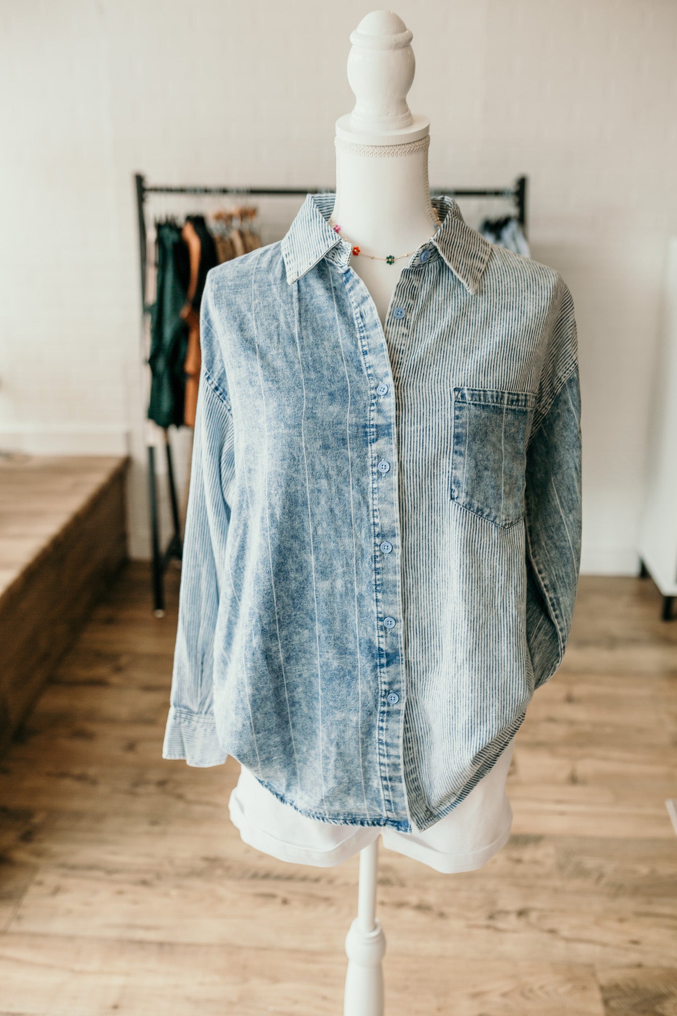Lt/Dark Indigo Colorblock Chambray