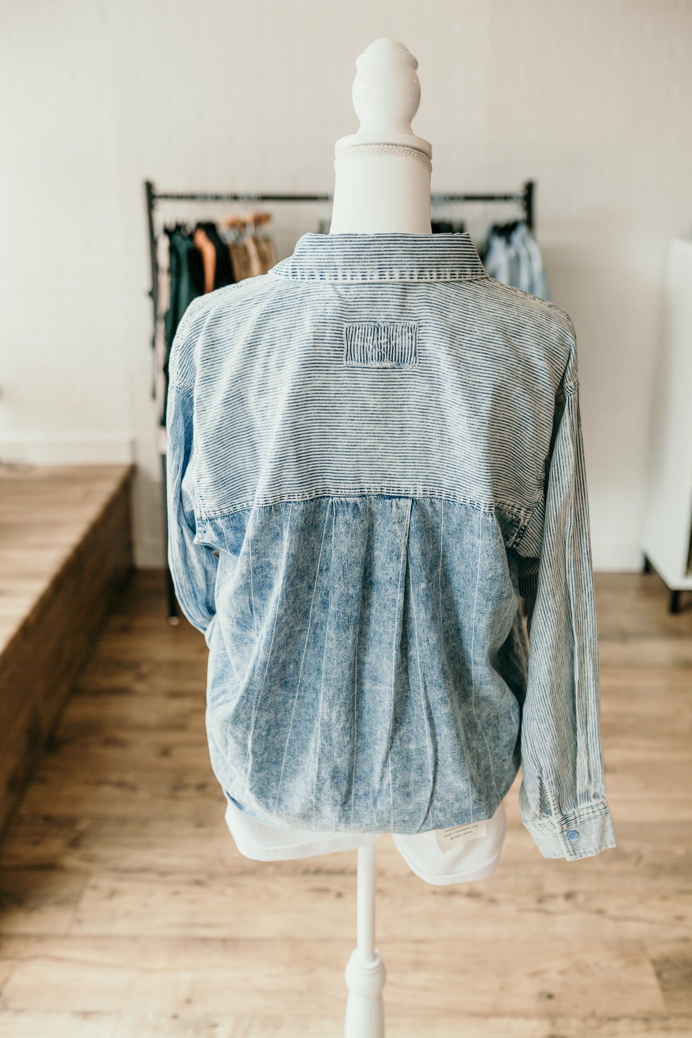 Lt/Dark Indigo Colorblock Chambray