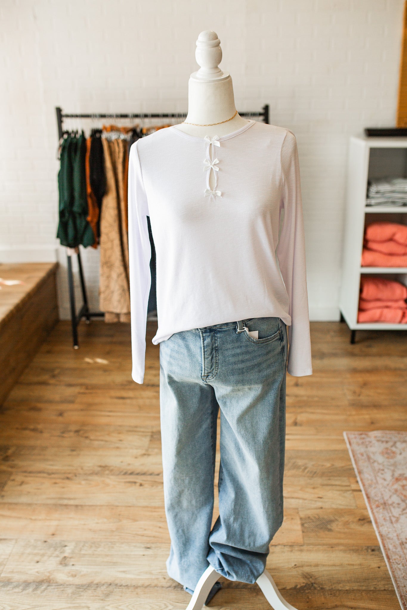 White/Black Bow Keyhole Top