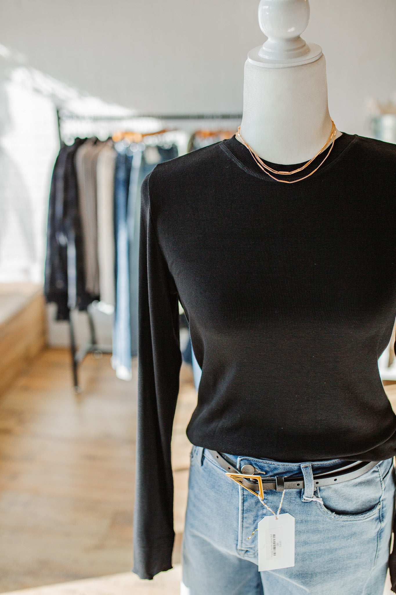 White/Black Ribbed Basic