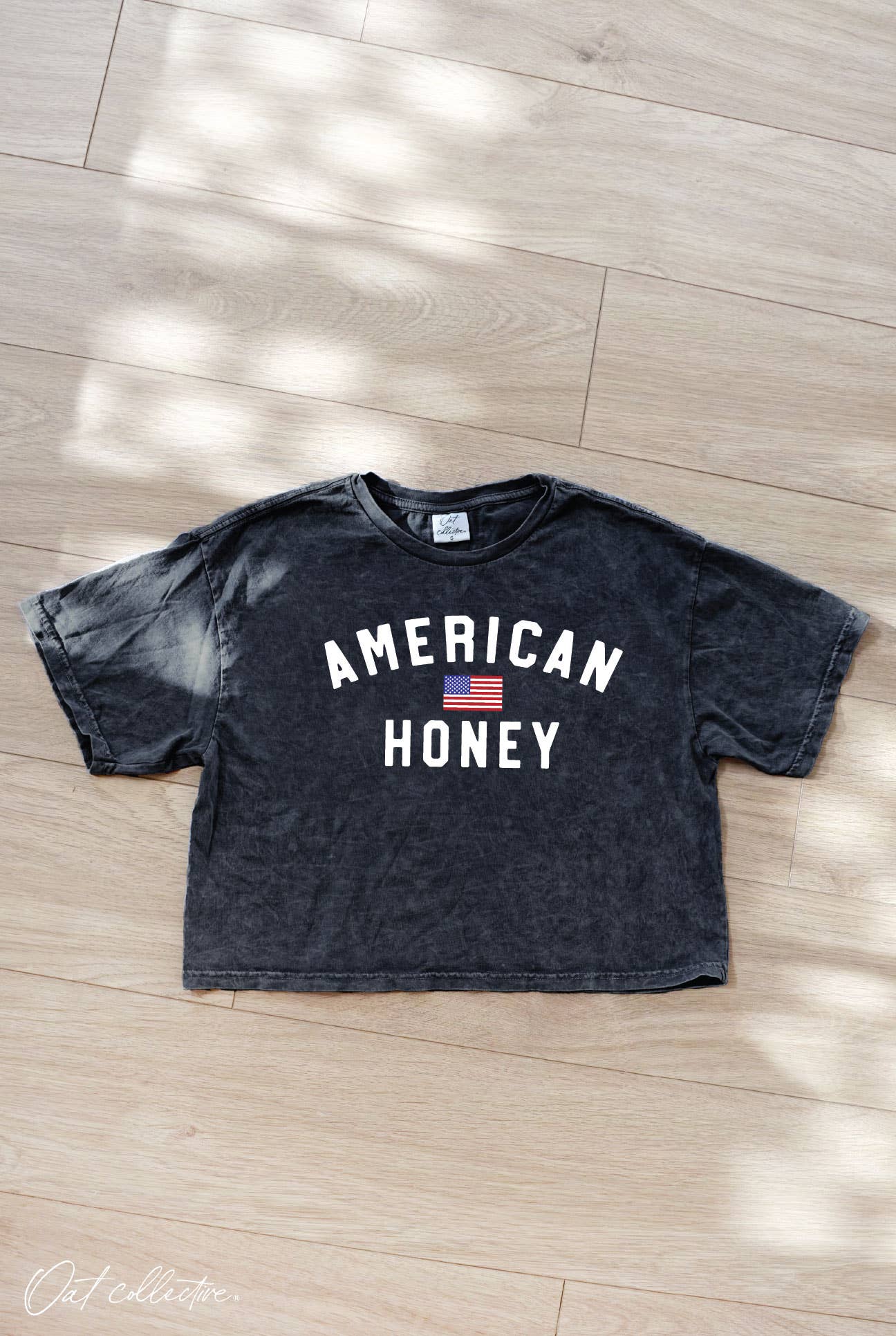 AMERICAN HONEY Cropped Mineral Graphic Top