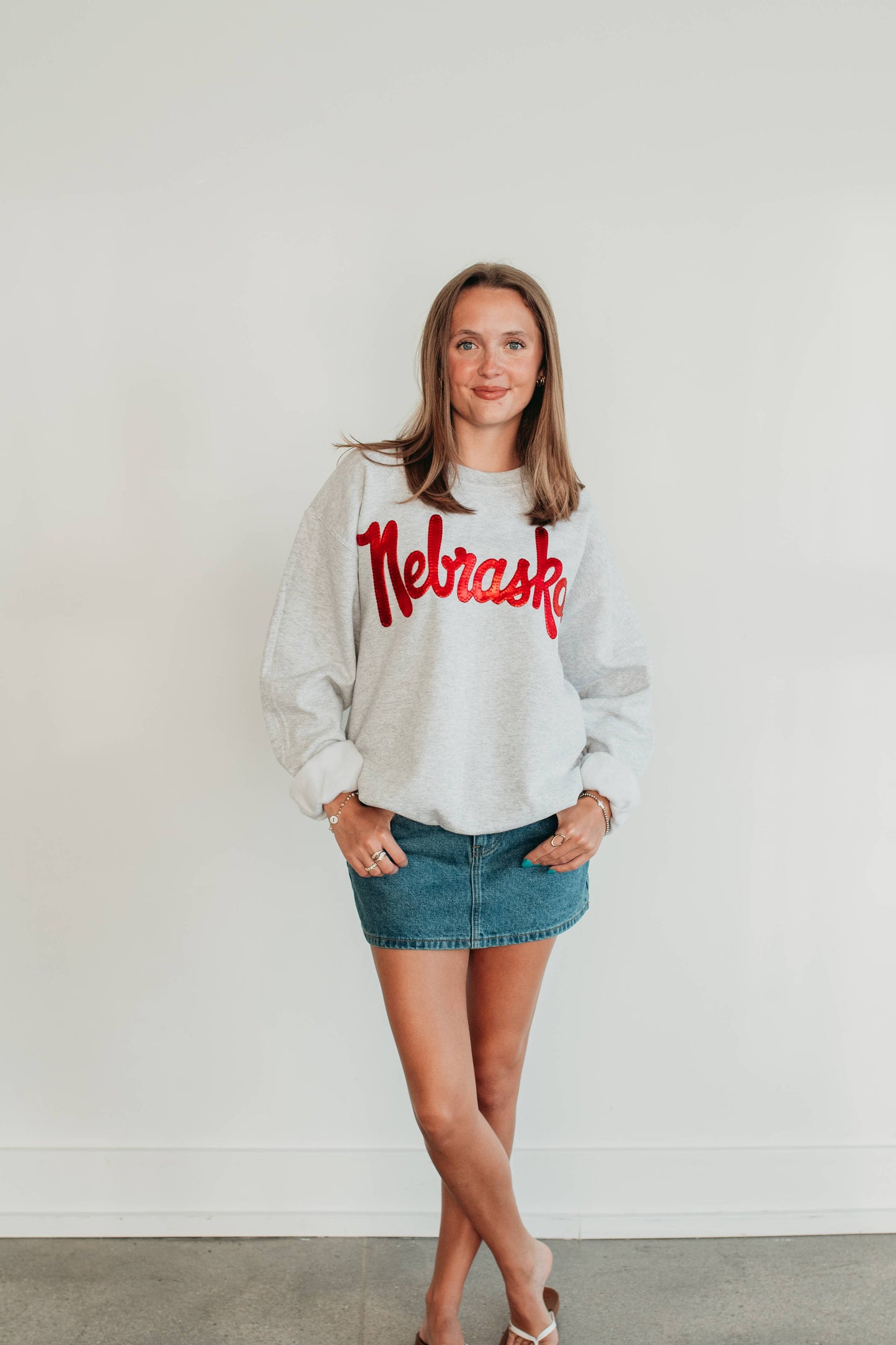 METALLIC NEBRASKA APPLIQUE - GREY CREW