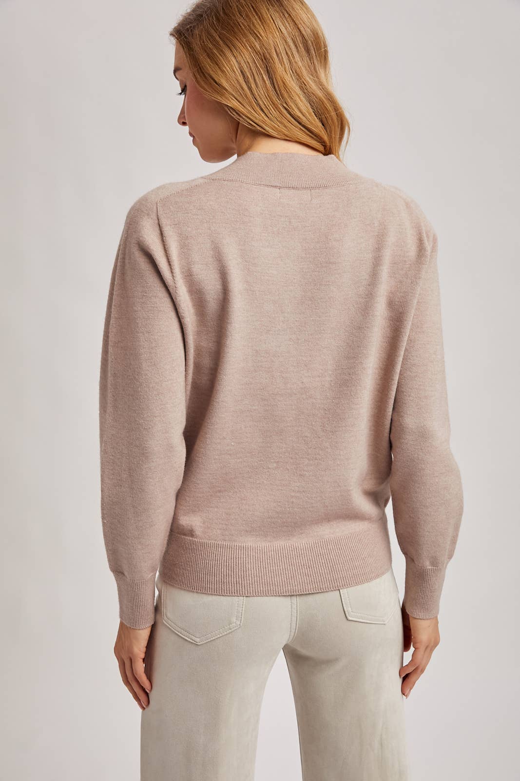 Ruby RIBBED V-NECK KNIT SWEATER