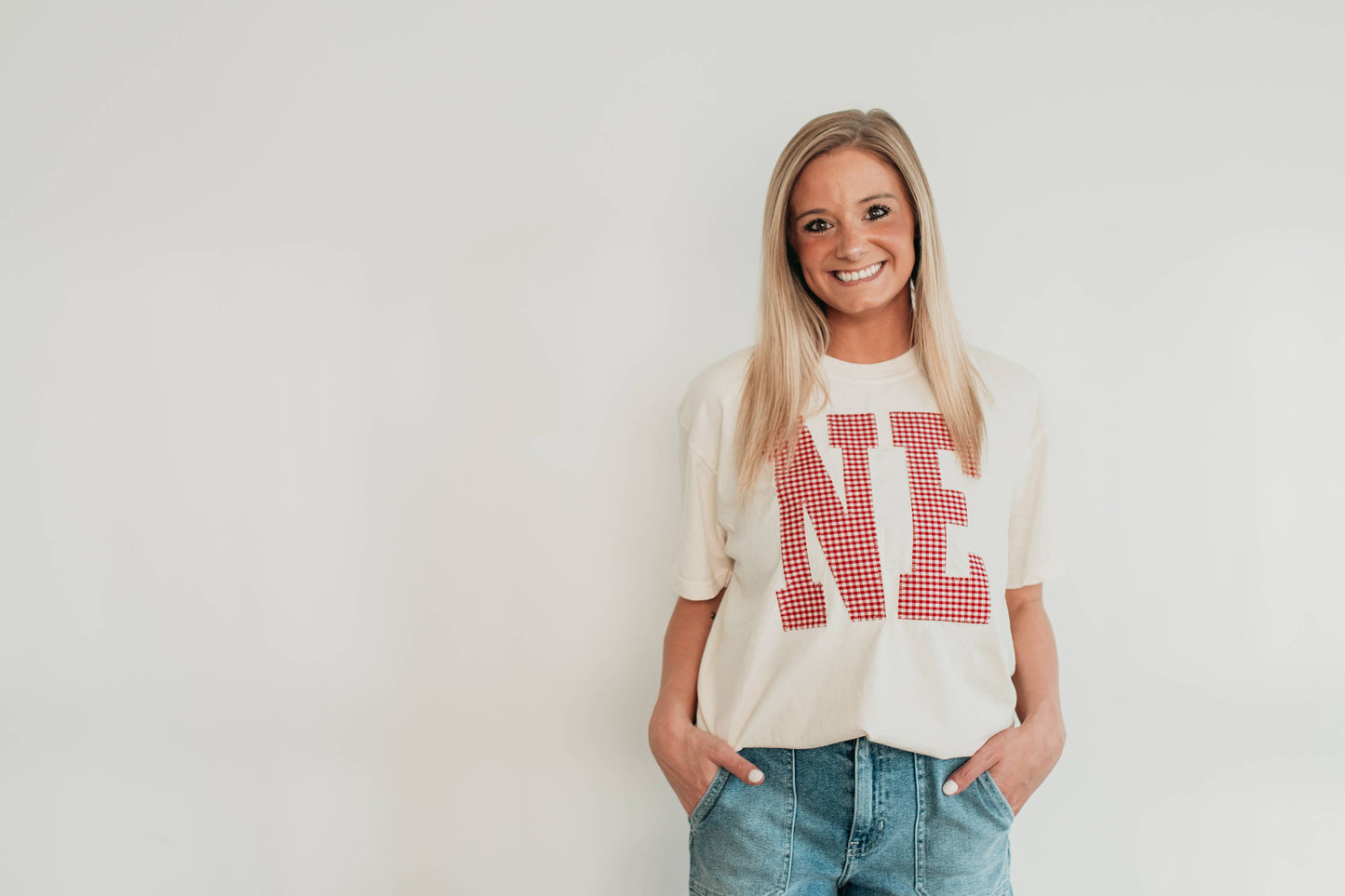 GINGHAM NE APPLIQUE - IVORY TEE